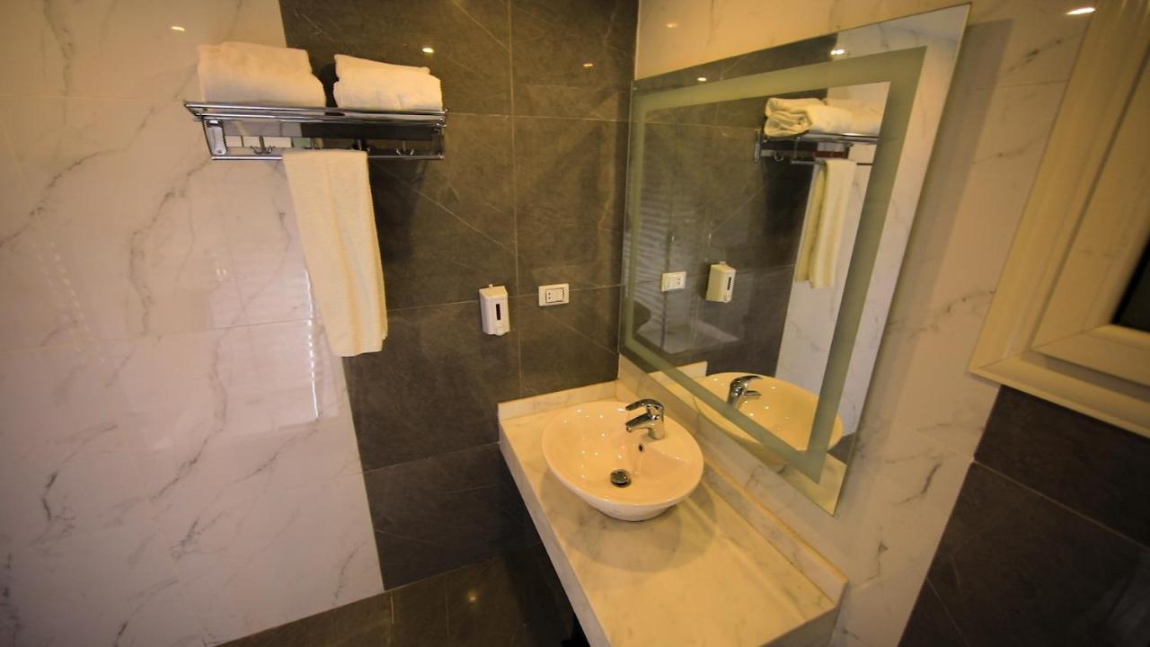Villa 14 Suites 6th of October City Buitenkant foto