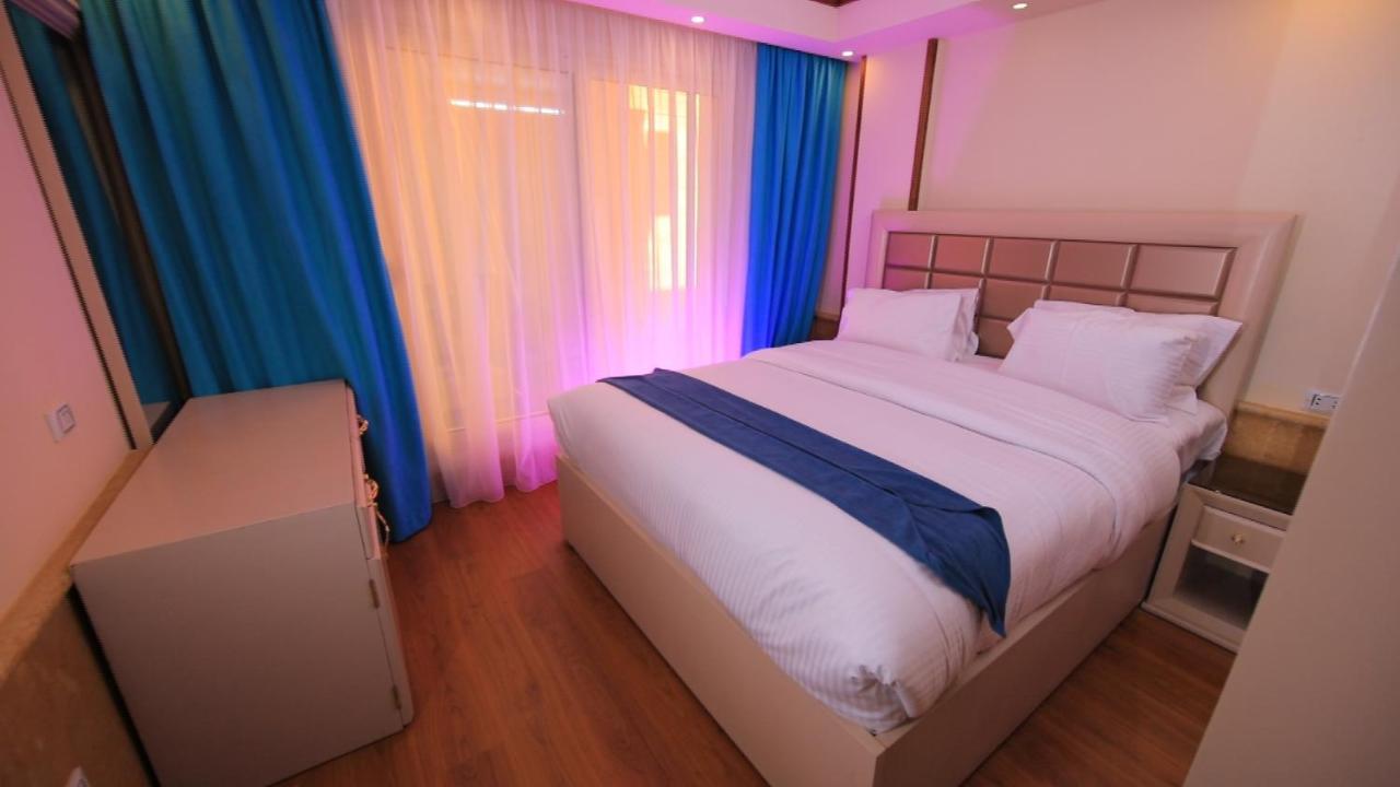 Villa 14 Suites 6th of October City Buitenkant foto